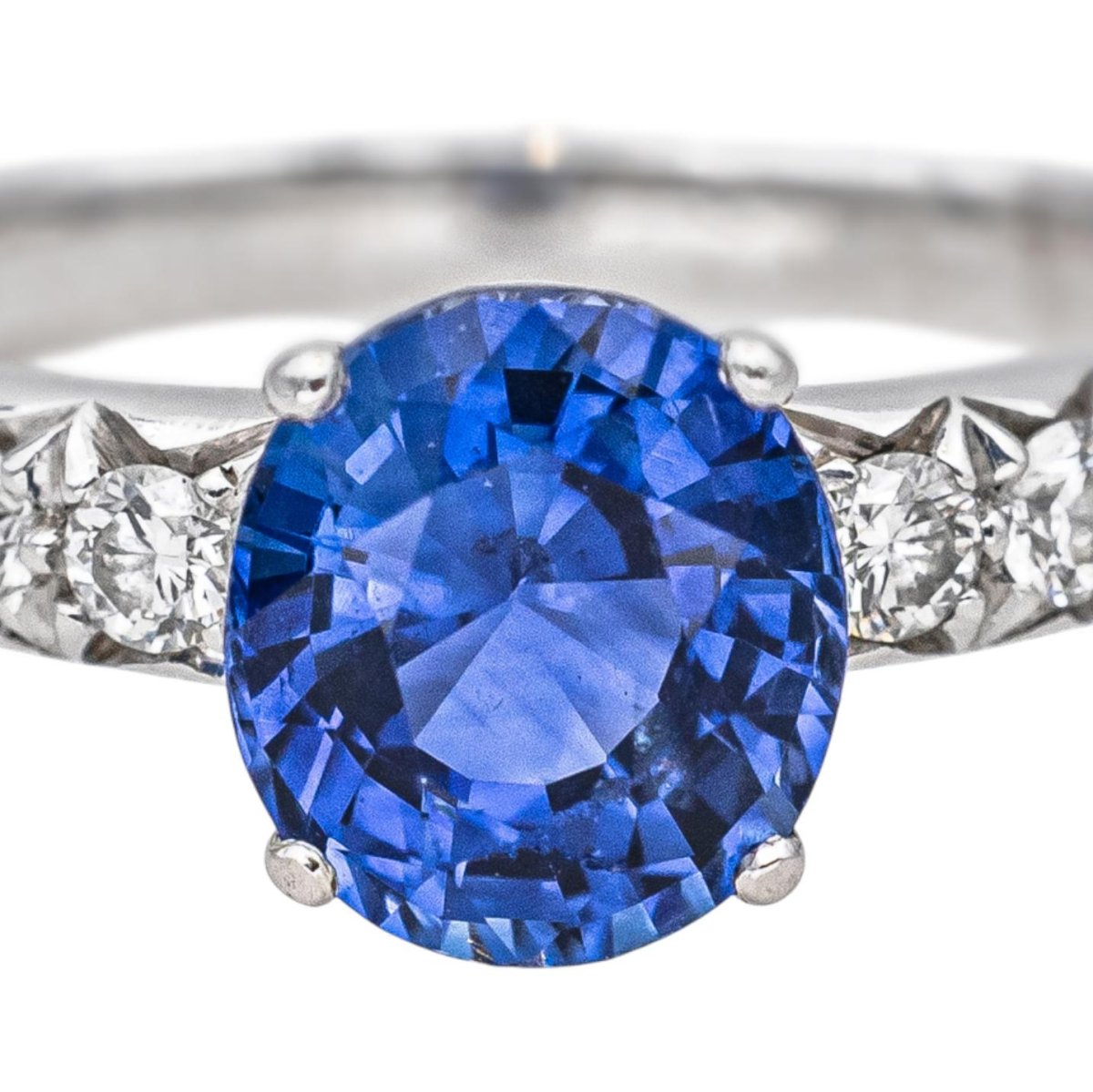 Bague Solitaire en or blanc, saphir et diamants - Castafiore