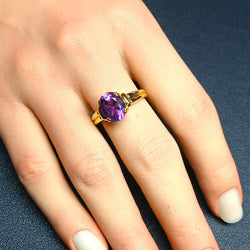 Bague Solitaire en or jaune et améthyste - Castafiore