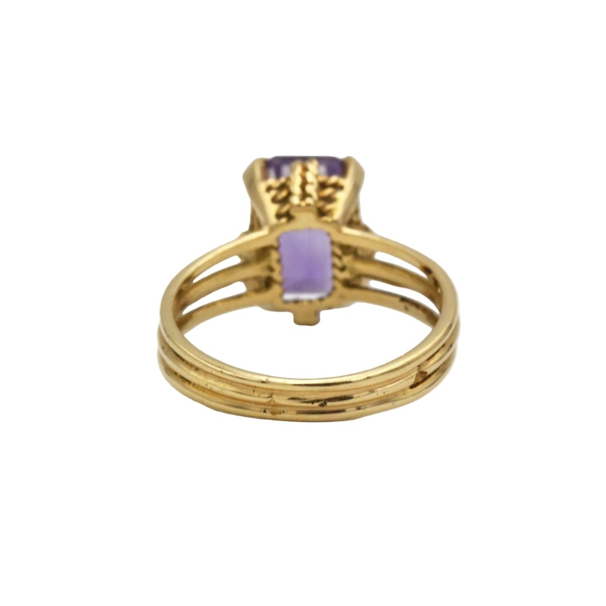 Bague Solitaire en or jaune et améthyste - Castafiore