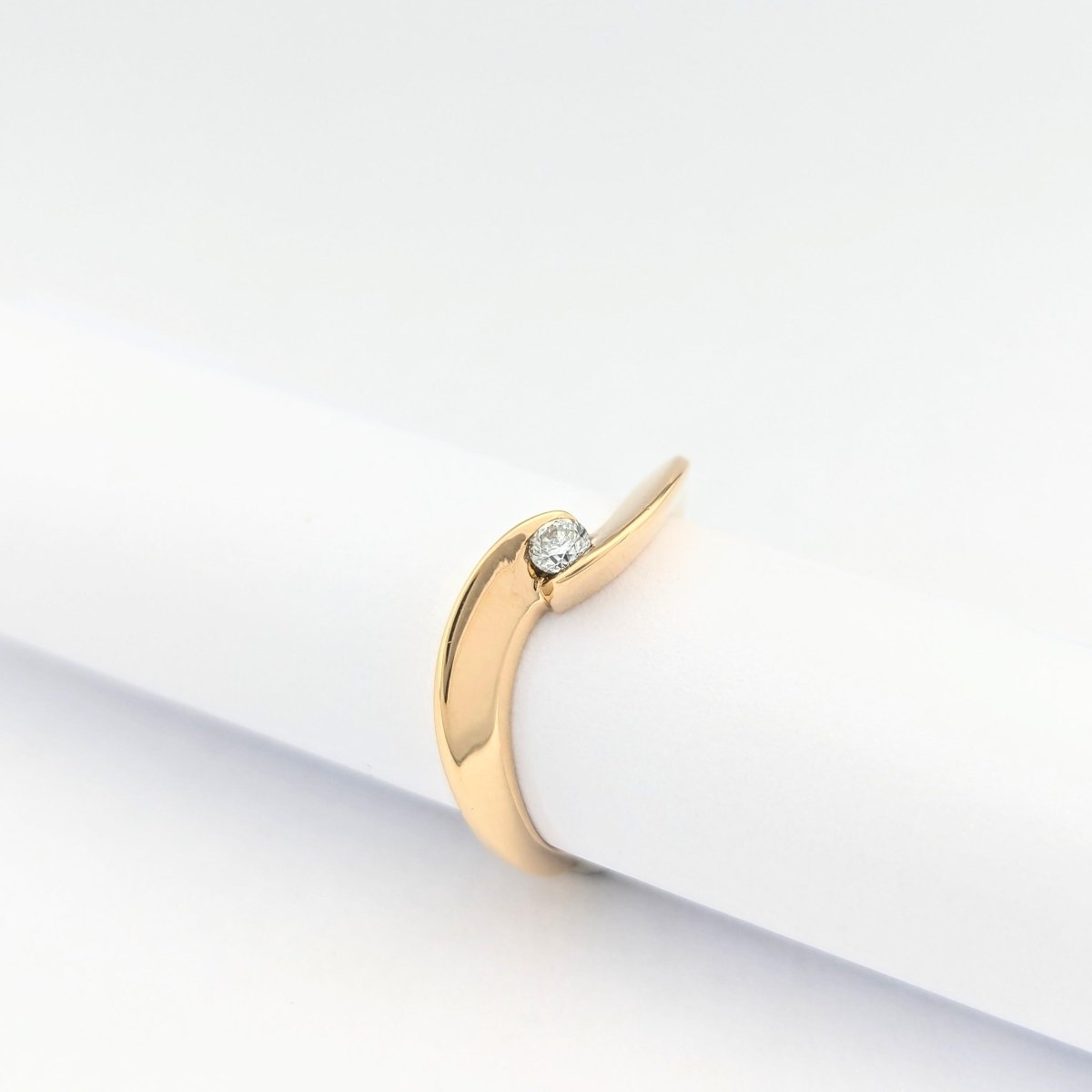 Bague Solitaire en or jaune et diamant - Castafiore