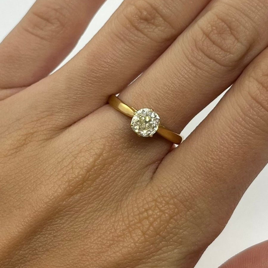 Bague Solitaire en or jaune et diamant - Castafiore