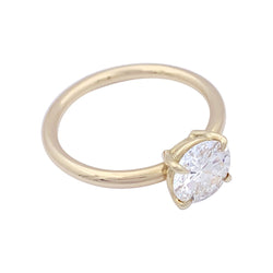 Bague solitaire en or jaune et diamant - Castafiore