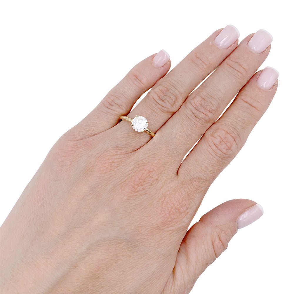 Bague solitaire en or jaune et diamant - Castafiore