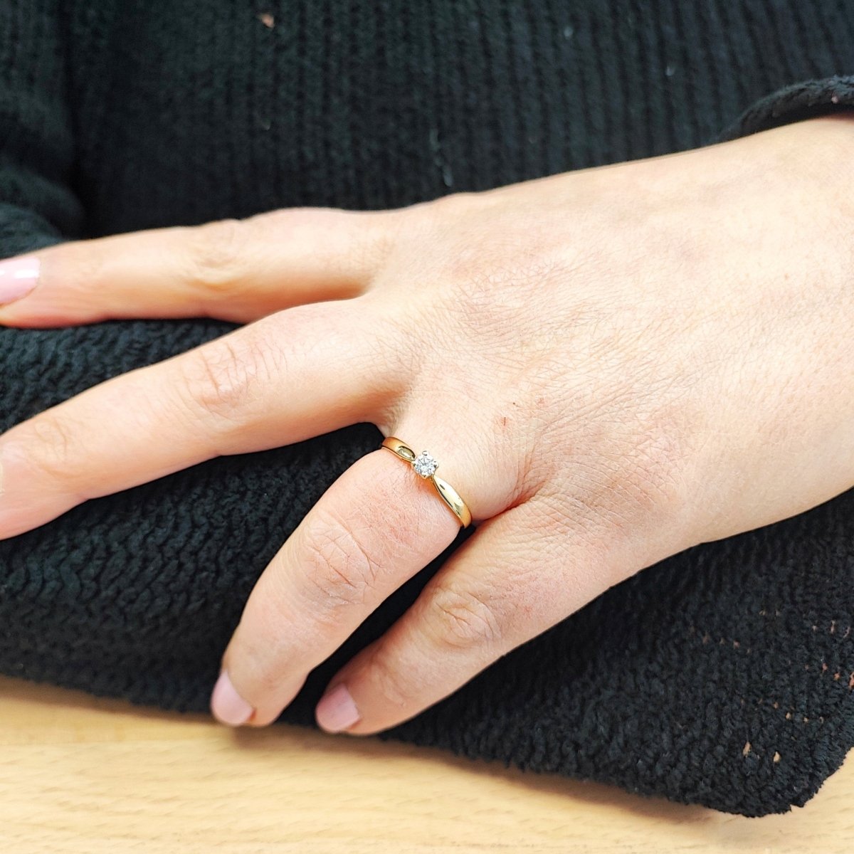 Bague Solitaire en or jaune et diamant - Castafiore