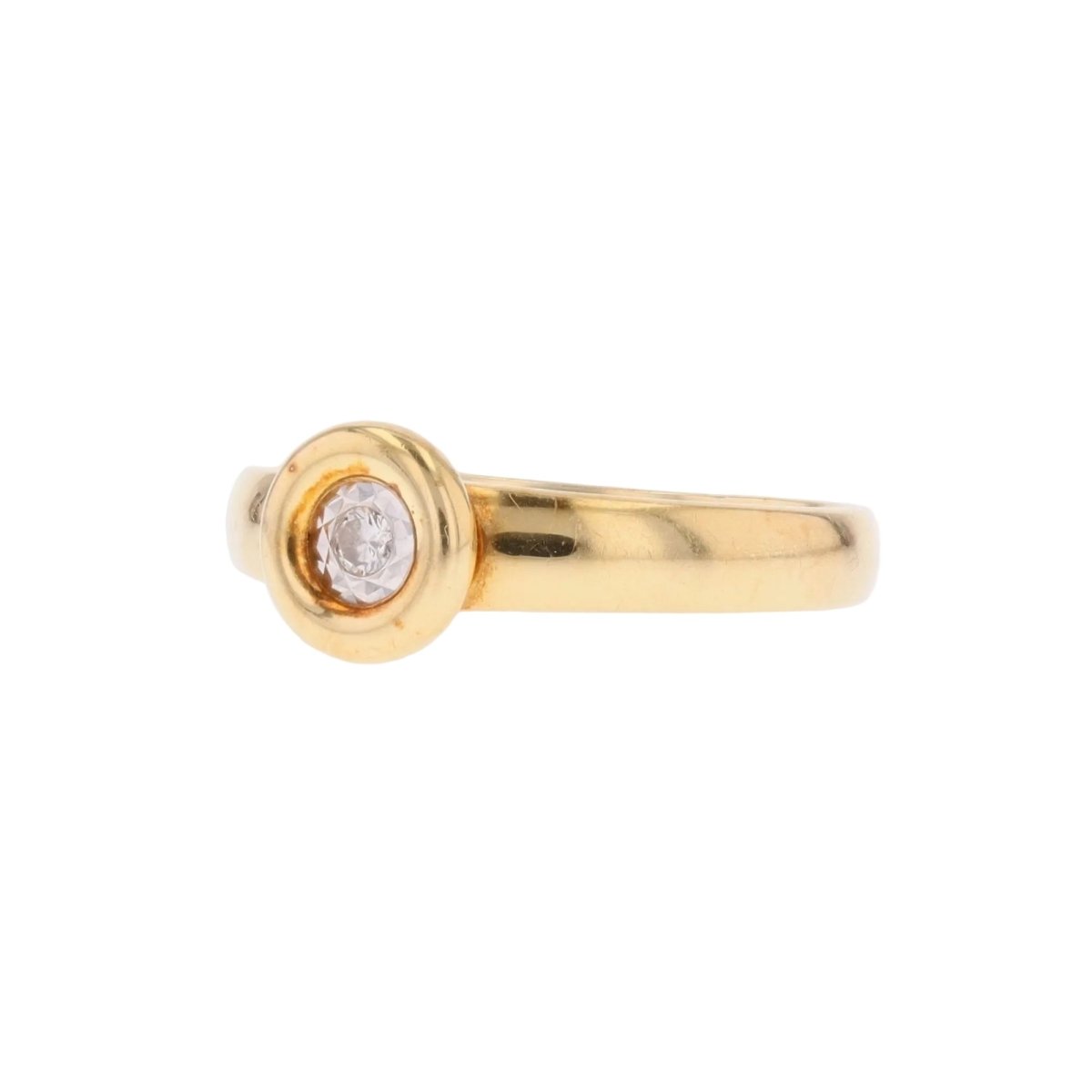 Ring modern yellow gold round diamond