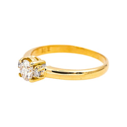 Bague Solitaire en or jaune et diamants - Castafiore