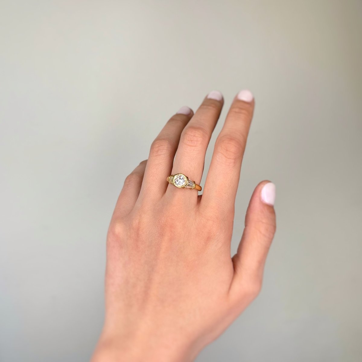Bague Solitaire en or jaune et diamants - Castafiore