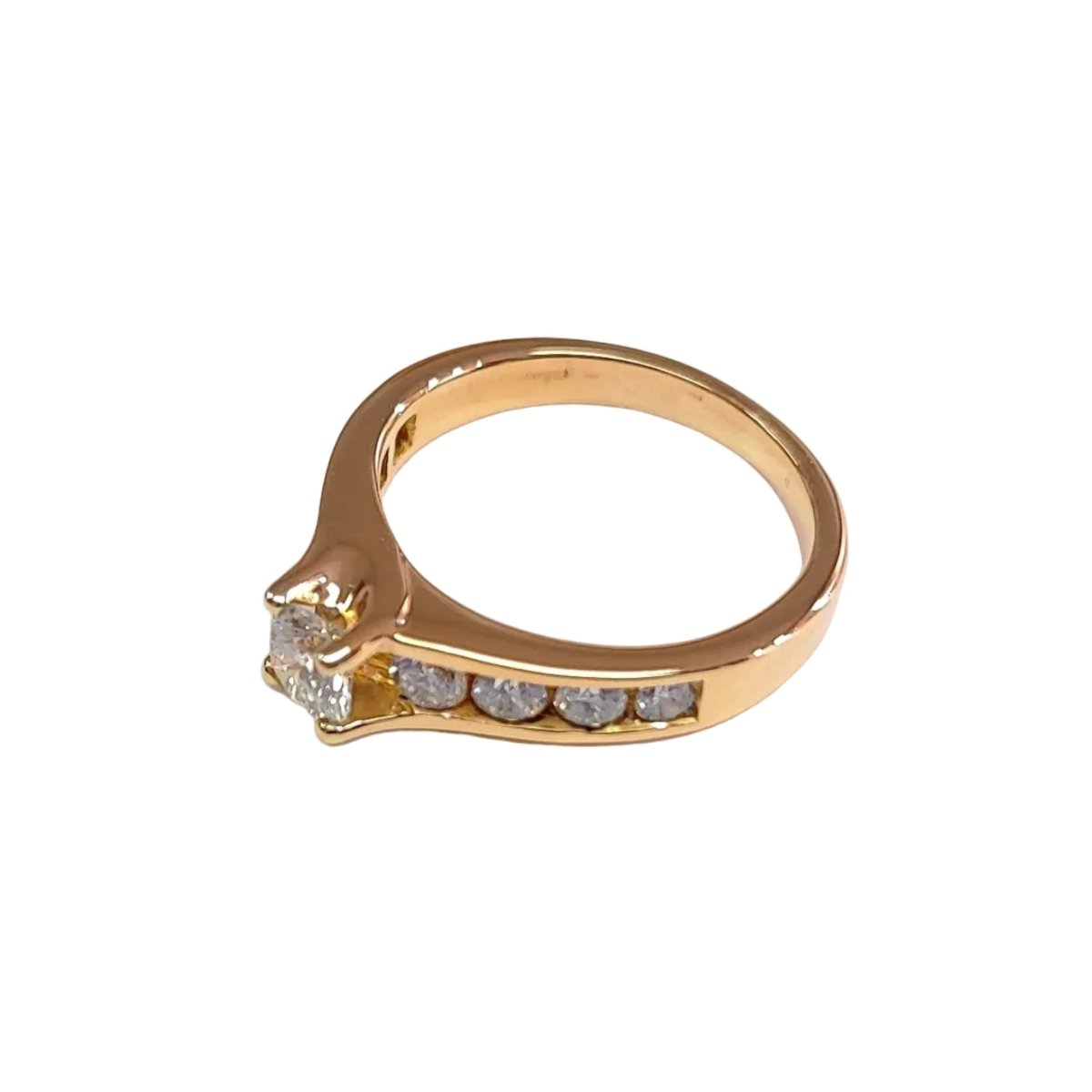Bague Solitaire en or jaune et diamants - Castafiore