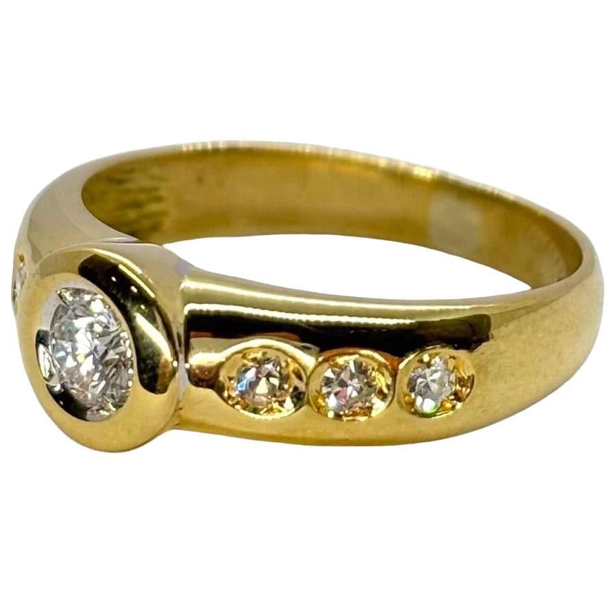 Bague Solitaire en or jaune et diamants - Castafiore