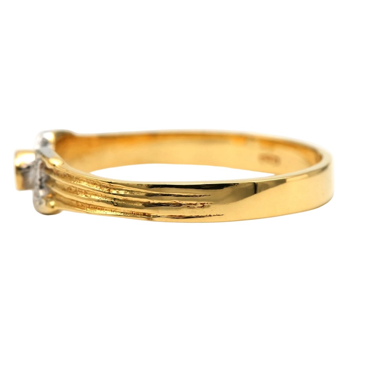 Bague Solitaire en or jaune et diamants - Castafiore