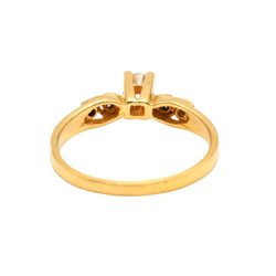 Bague Solitaire en or jaune et diamants - Castafiore