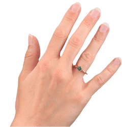 Bague Solitaire en or jaune et émeraude - Castafiore