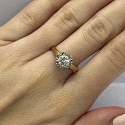 Bague solitaire en or jaune et or blanc avec diamant - Castafiore