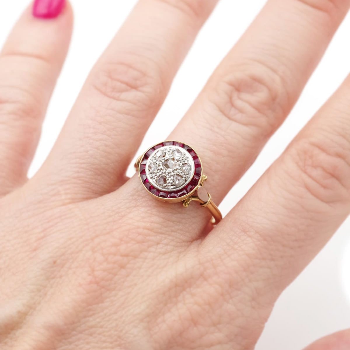 Bague Solitaire en or jaune, platine, rubis et diamants - Castafiore