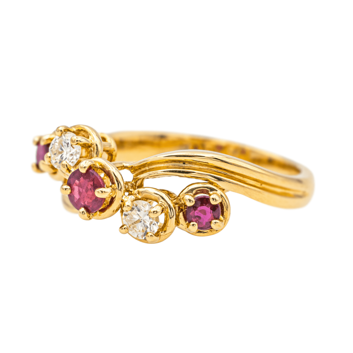 Bague Solitaire en or jaune, rubis et diamants - Castafiore