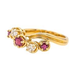 Bague Solitaire en or jaune, rubis et diamants - Castafiore