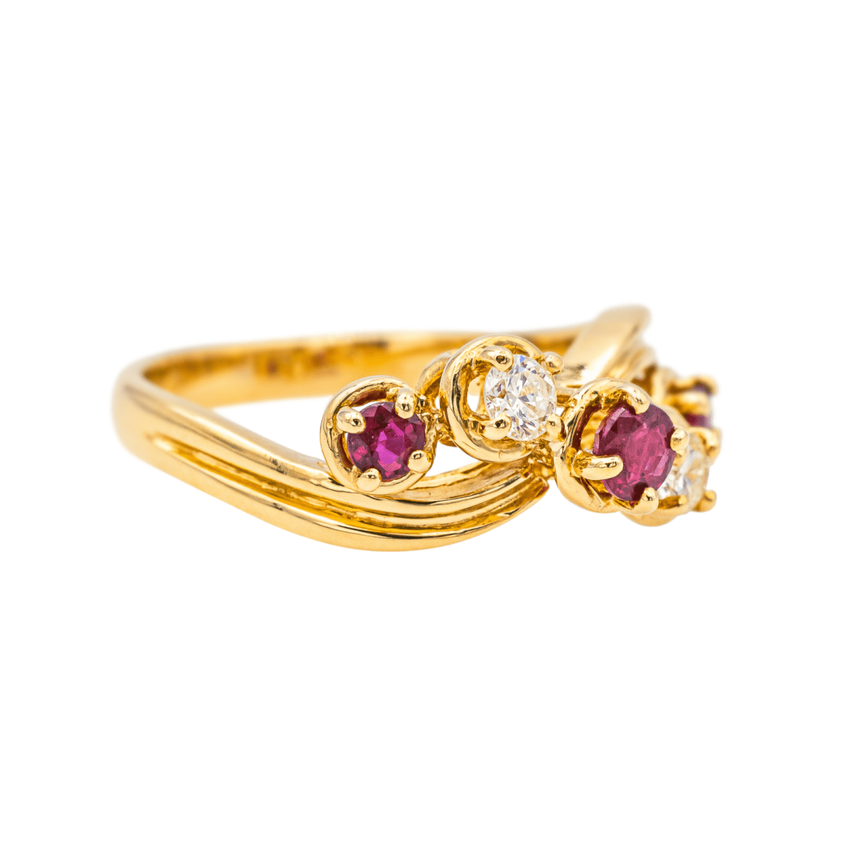 Bague Solitaire en or jaune, rubis et diamants - Castafiore
