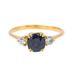 Bague Solitaire en or jaune, saphir et diamants - Castafiore