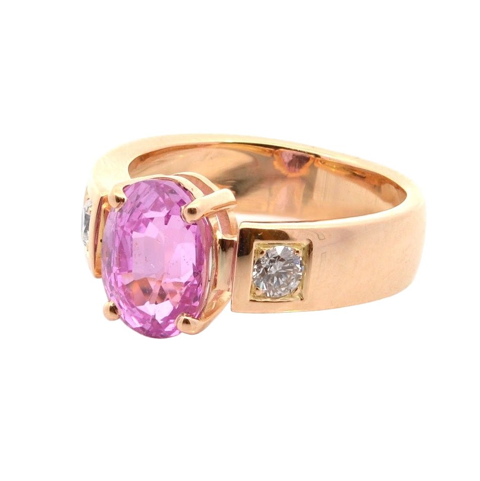 Bague Solitaire en or jaune, saphir, et diamants - Castafiore