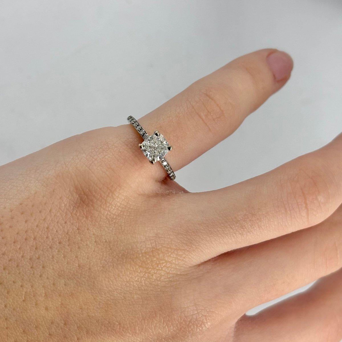 Bague Solitaire en or or blanc et diamants - Castafiore