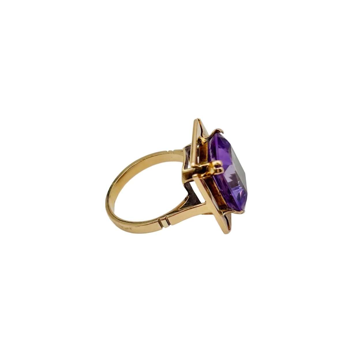 Bague Solitaire en or rose et améthyste - Castafiore