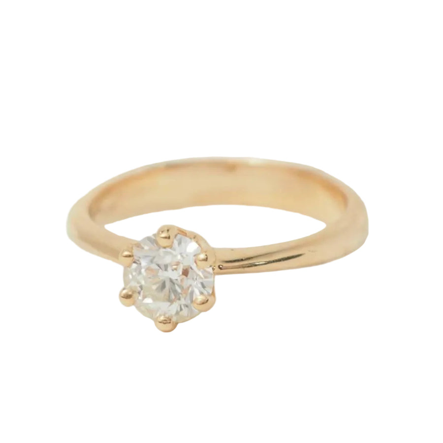 Bague solitaire en or rose et diamant 0.69ct certifié - Castafiore