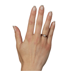 Bague Solitaire en or rose et diamant - Castafiore