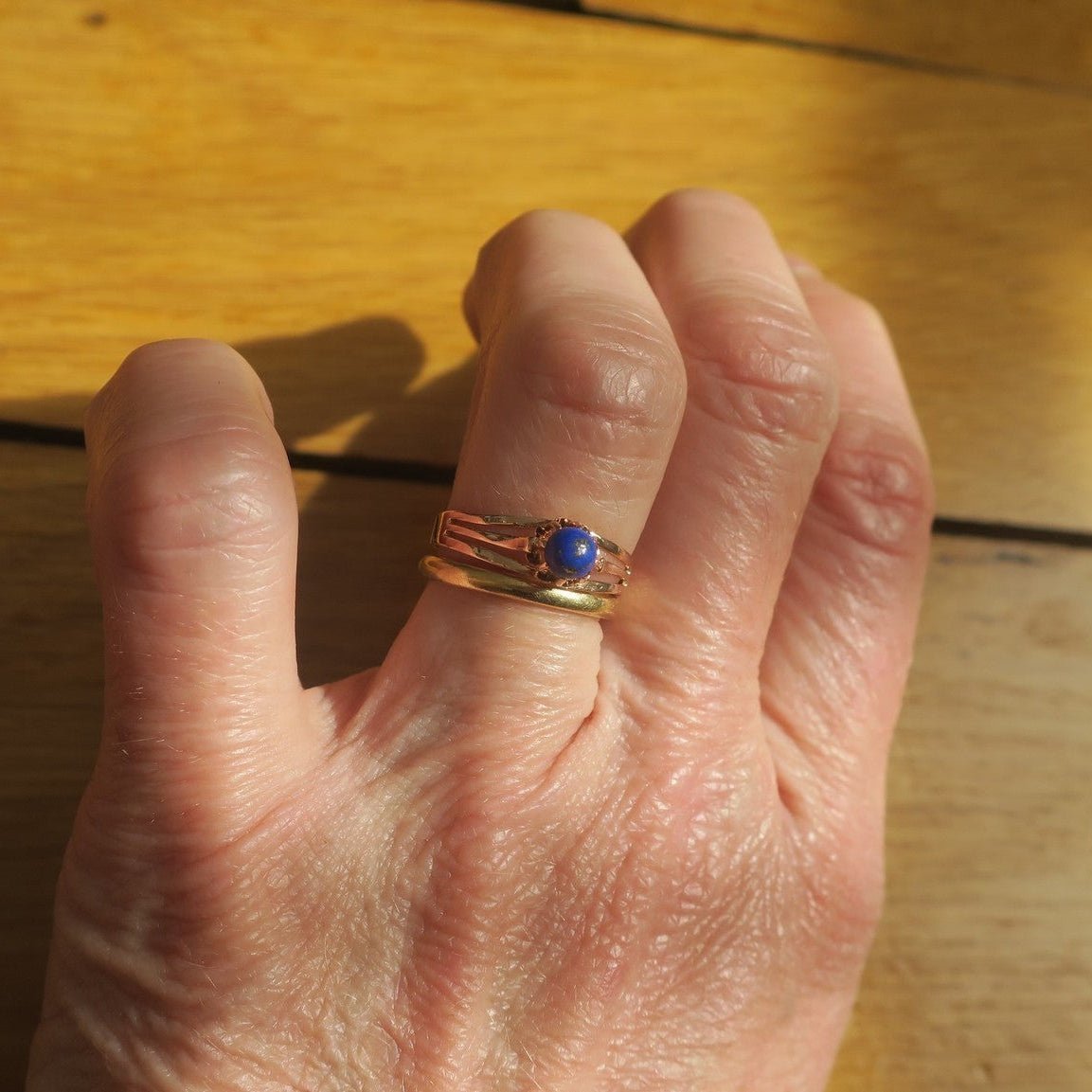 Bague Solitaire en or rose et lapis - lazuli - Castafiore