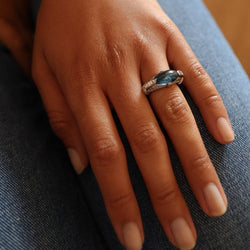 Bague solitaire en platine, diamants, et tourmaline - Castafiore