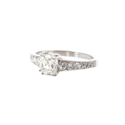 Bague Solitaire en platine et diamants - Castafiore