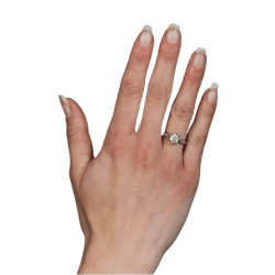 Bague Solitaire en platine et diamants - Castafiore