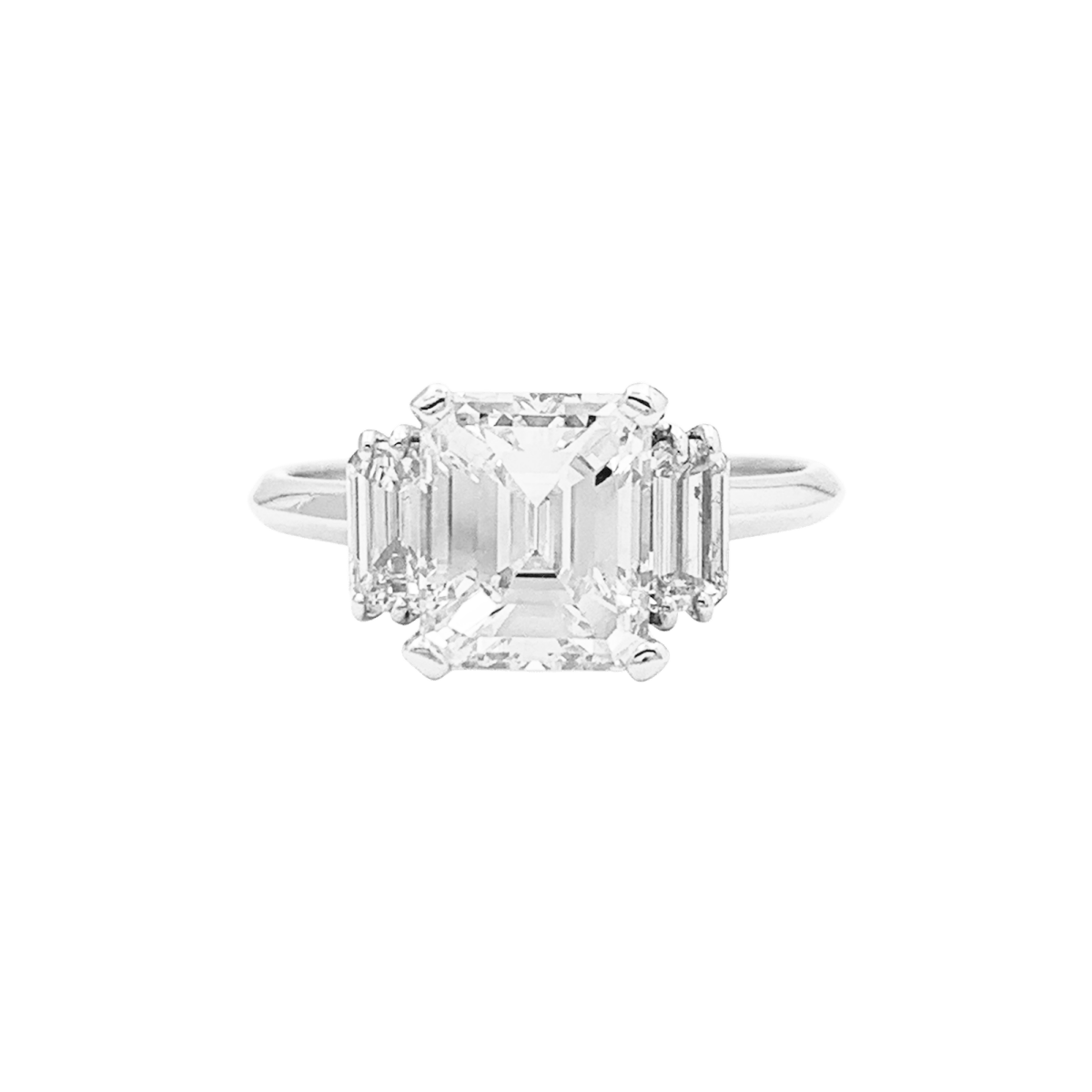 Bague Solitaire en platine et diamants - Castafiore