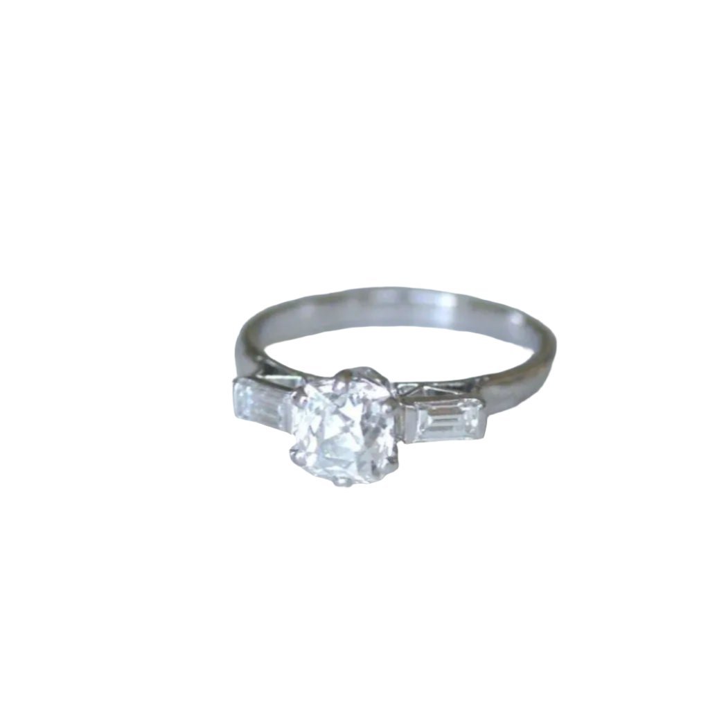 Bague Solitaire en platine et diamants - Castafiore