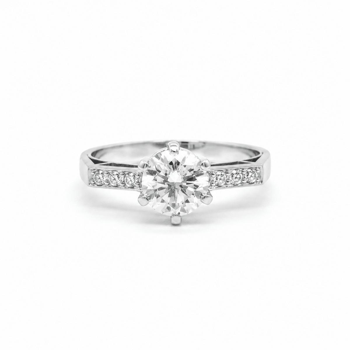 Bague Solitaire en platine et diamants - Castafiore