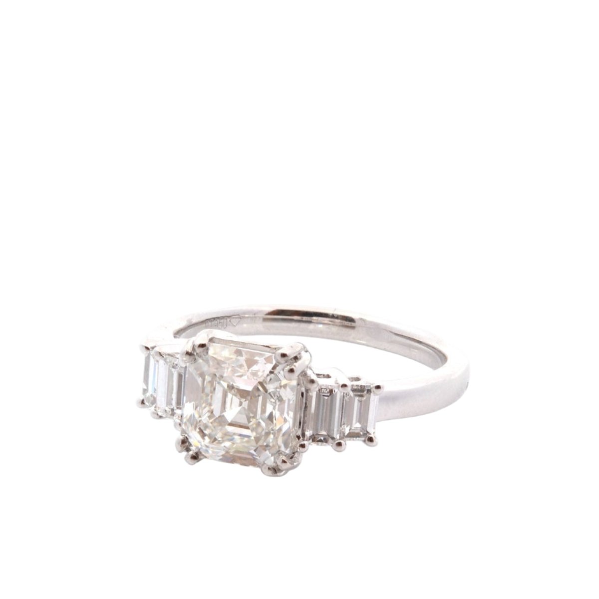 Bague Solitaire en platine et diamants - Castafiore