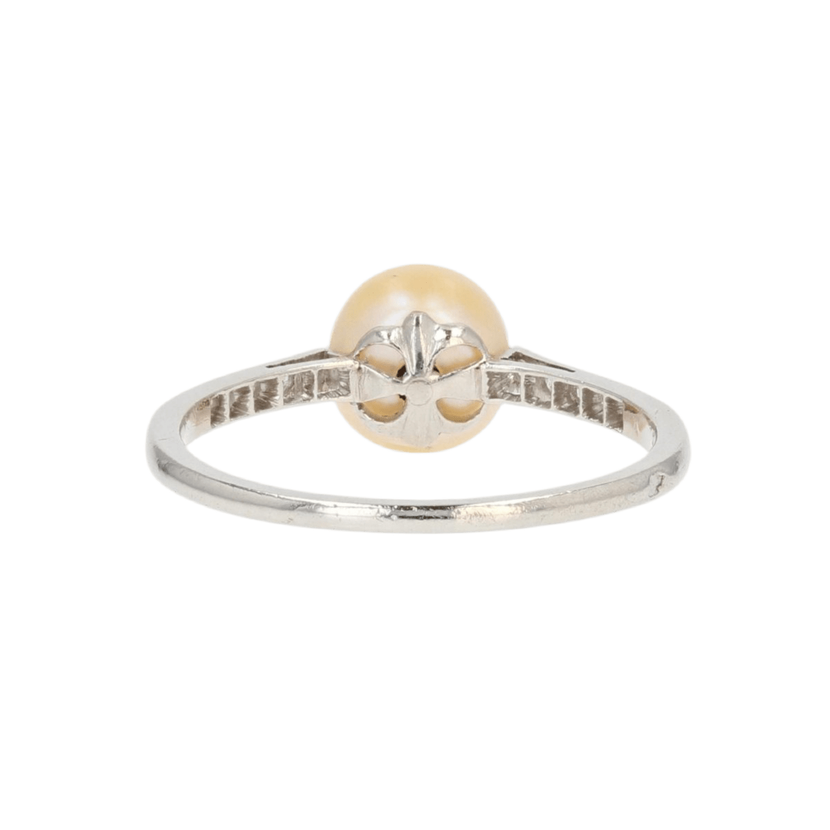 Bague Solitaire en platine, perle et diamants - Castafiore