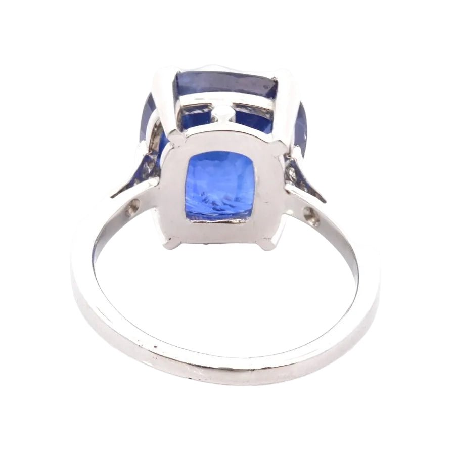 Ring sapphire 11.71cts and diamonds