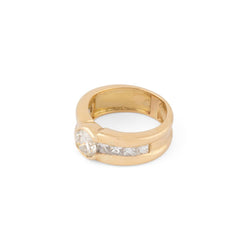 Bague solitaire ornée d'un diamant taille brillant d'environ 1,21 cts - Castafiore