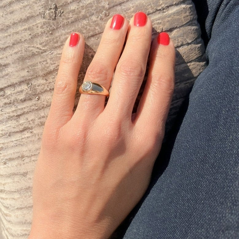 Bague solitaire sur or jaune diamant demi taille - Castafiore