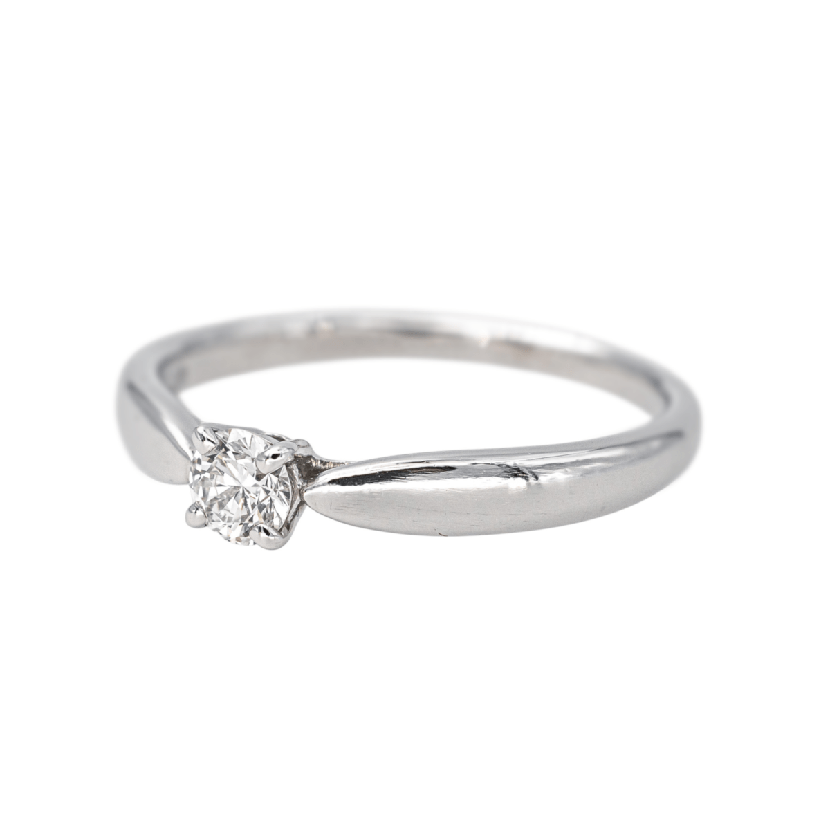 Bague Solitaire TIFFANY & CO "Harmony" en platine et diamant - Castafiore