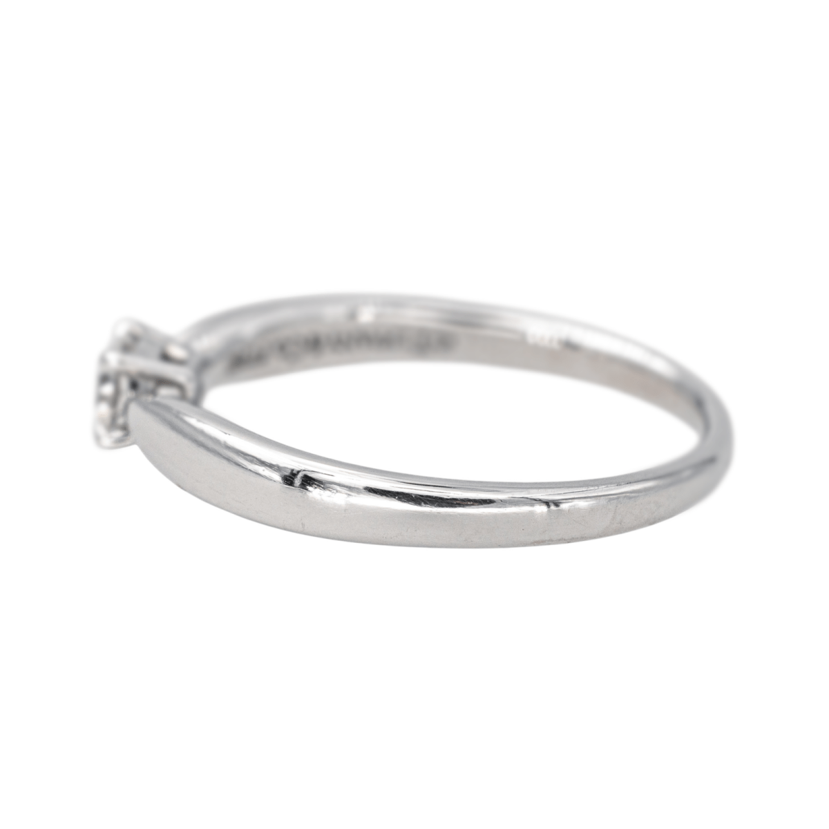 Bague Solitaire TIFFANY & CO "Harmony" en platine et diamant - Castafiore