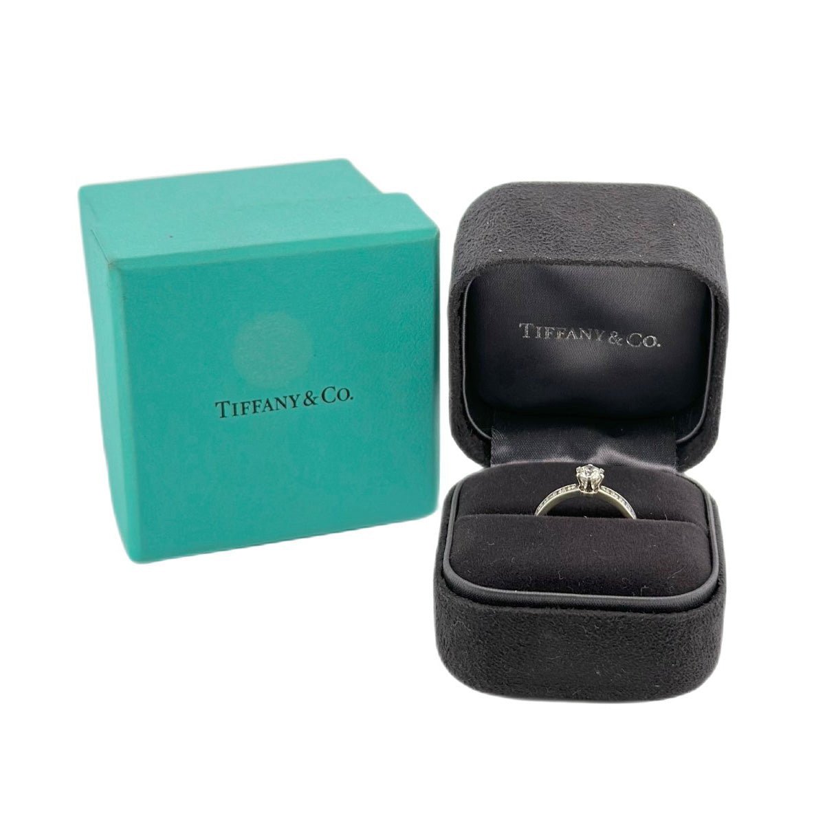 Bague Solitaire TIFFANY & CO "Setting" en platine et diamants - Castafiore