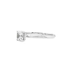 Ring Tiffany & Co solitaire, "True", paltinium and diamond.