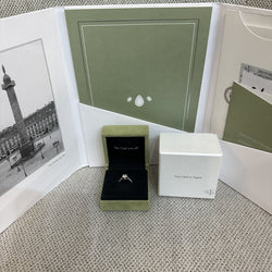 Bague Solitaire VAN CLEEF & ARPELS en platine et diamant - Castafiore