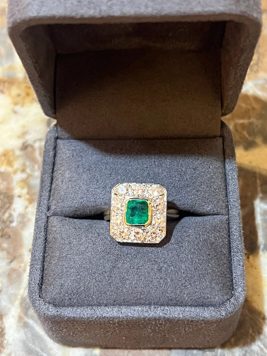 Bague Style Art - Déco Emeraude Colombienne Diamants Platine Or Jaune 18 Carats - Castafiore