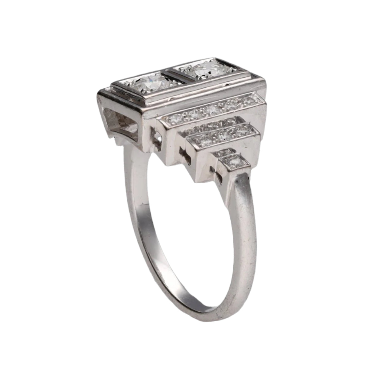 Bague style art déco en or gris 18k avec 0,90 Cts de diamants brillants. Taille 54 - 55. - Castafiore