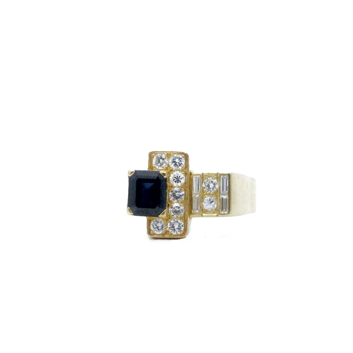Bague tank asymétrique en or jaune et saphir - Castafiore
