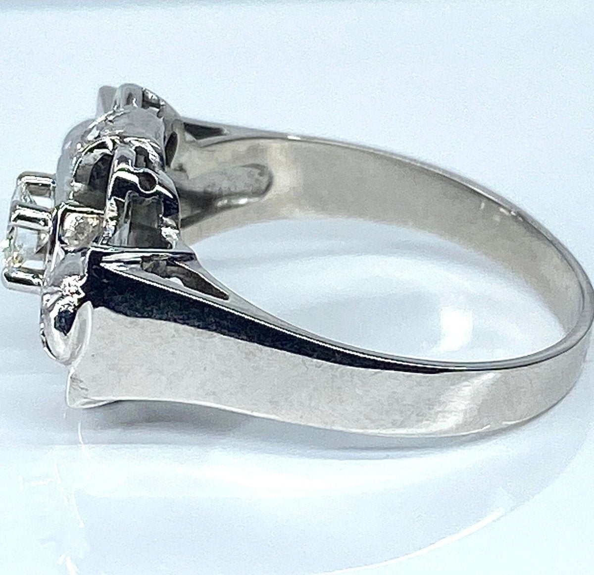 Bague Tank en or blanc et diamants - Castafiore