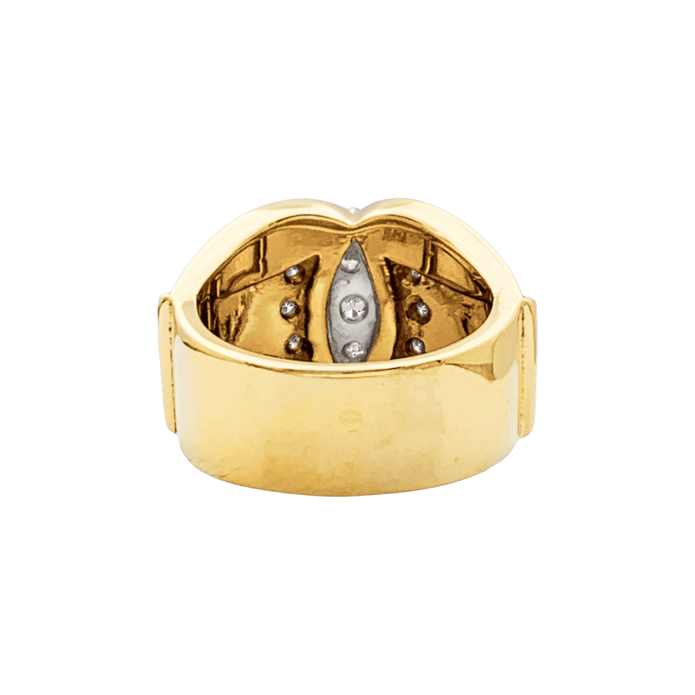 Ring vintage, two-tone gold and diamonds.