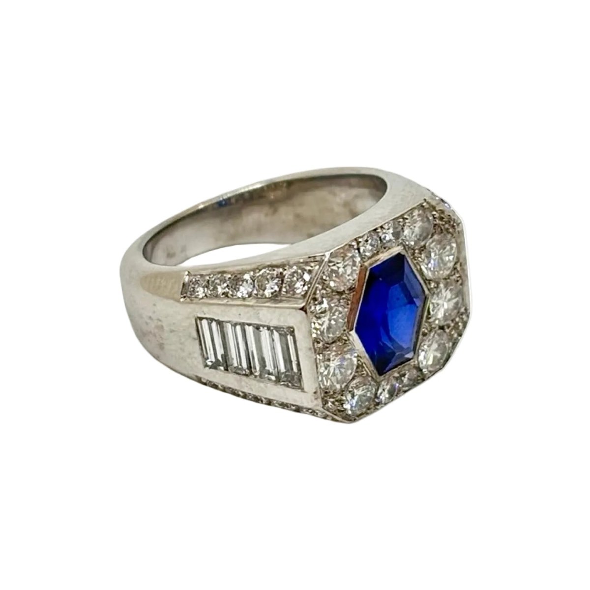 Bague Tank en or blanc, saphir et diamants - Castafiore